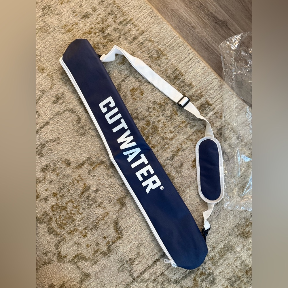 NEW Cutwater Spirits Blue & White Beer Can Carrying Case with Shoulder Strap